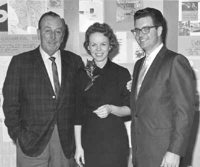 WilcksandWalt.jpg (56070 bytes)